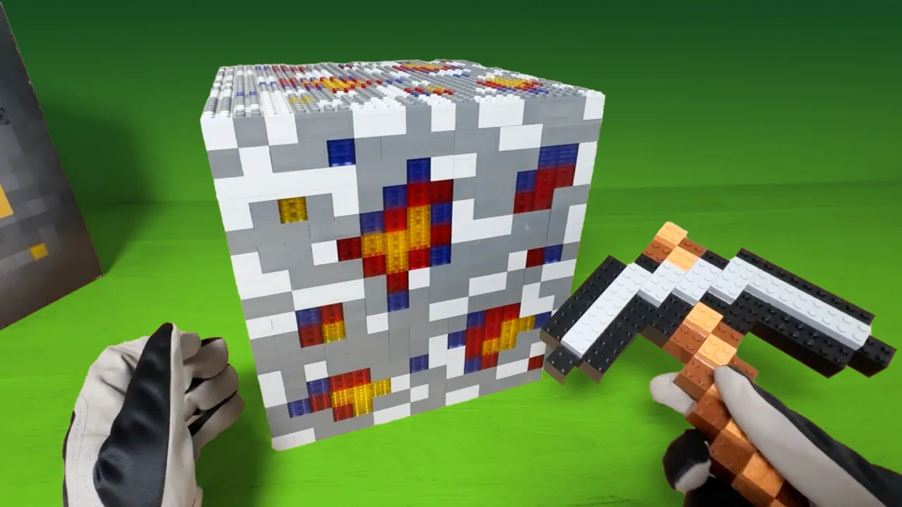 An image of the LEGO Brickerite Ore real-life block