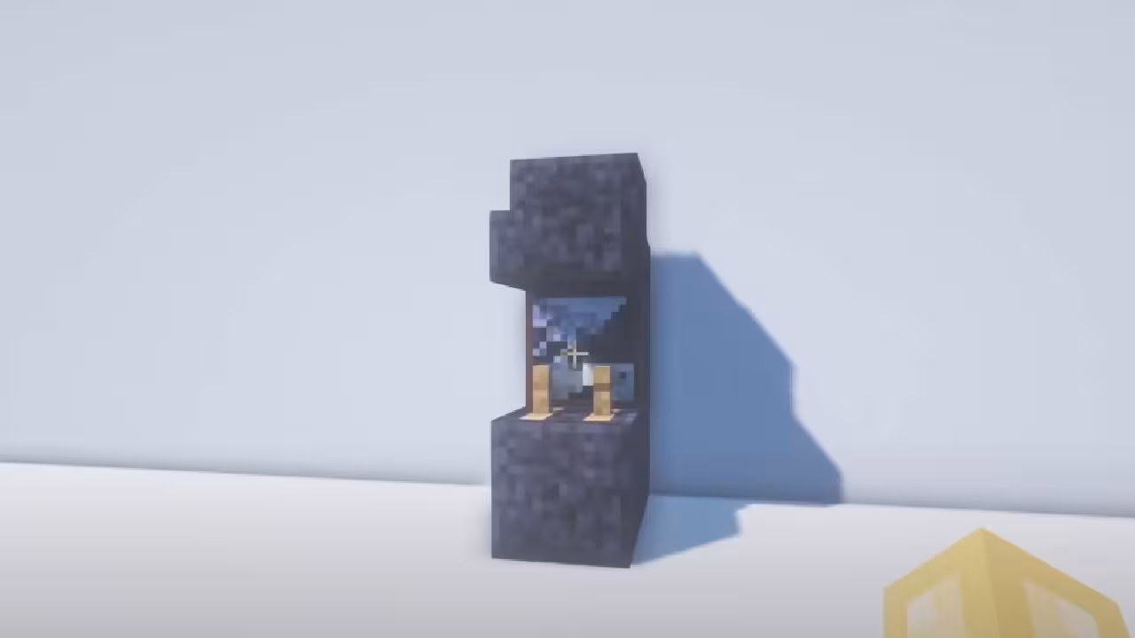 Image of an arcade machine created in Minecraft